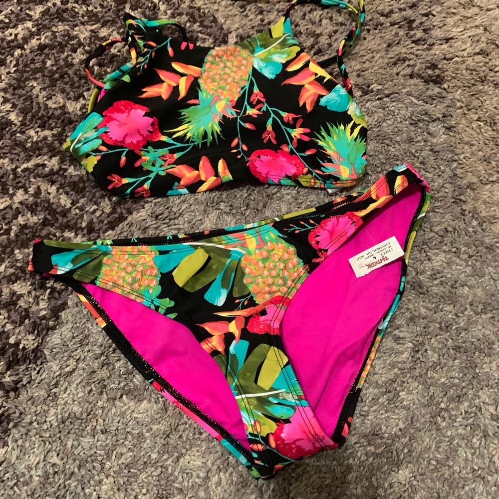 NWT size medium